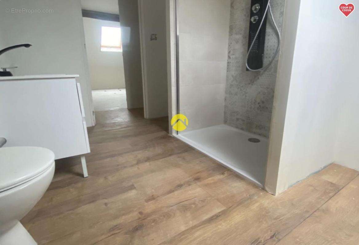 Immeublede 360 m² 3 appartements - photo 6