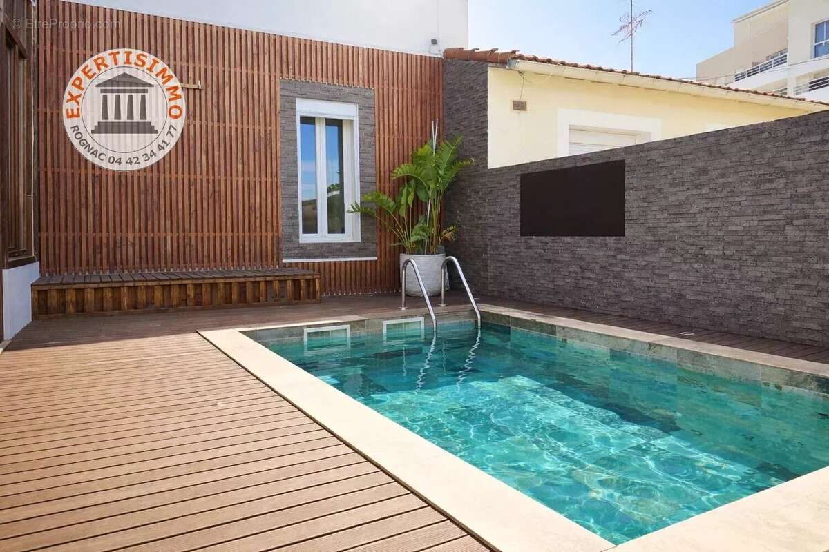 Appartement à ROGNAC