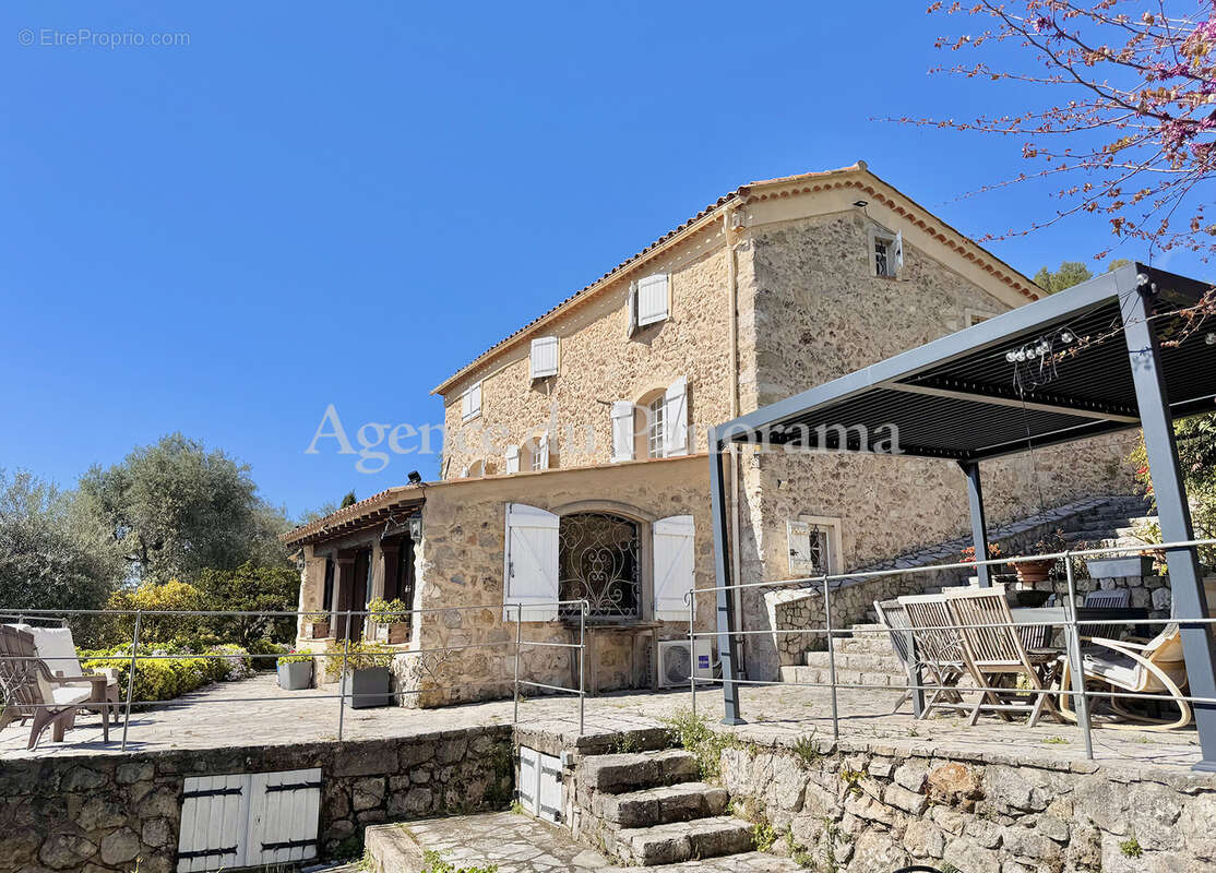 Un authentique mas du xviiième siecle avec sa vue mer - photo 21