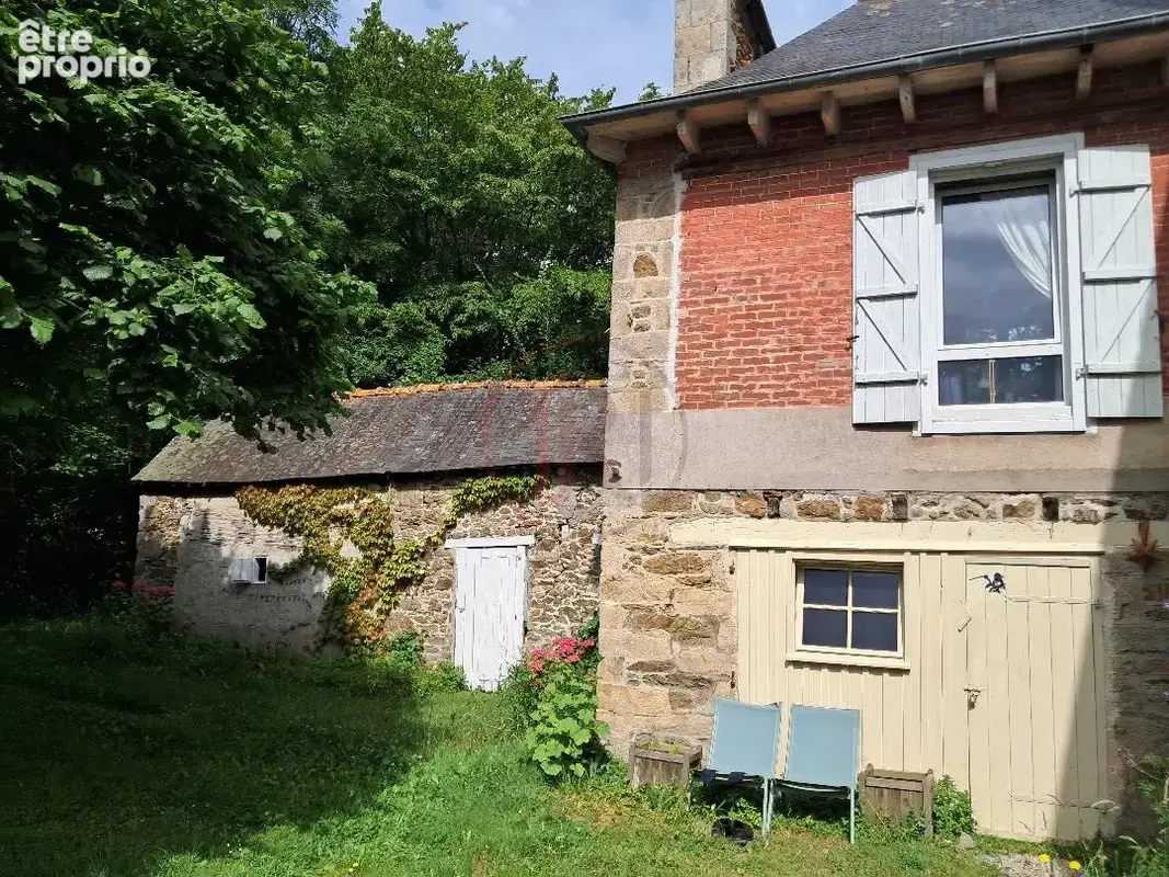 Appartement d'habitation et nombreuses dépendances. - photo 4
