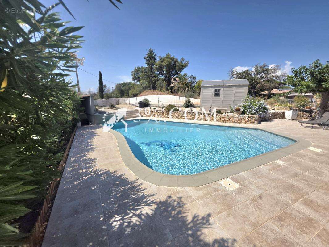 Villa sur grand terrain à la Tour de Mare - photo 25