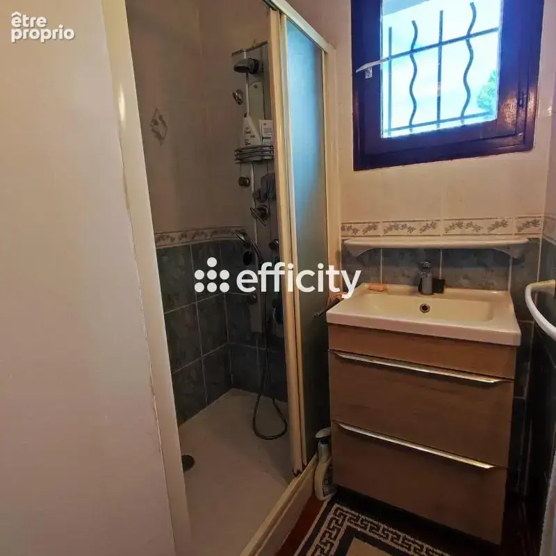 Maison 6 pièces 163 m² à vendre à Villeneuve-Les-Avignon (30400) - photo 10
