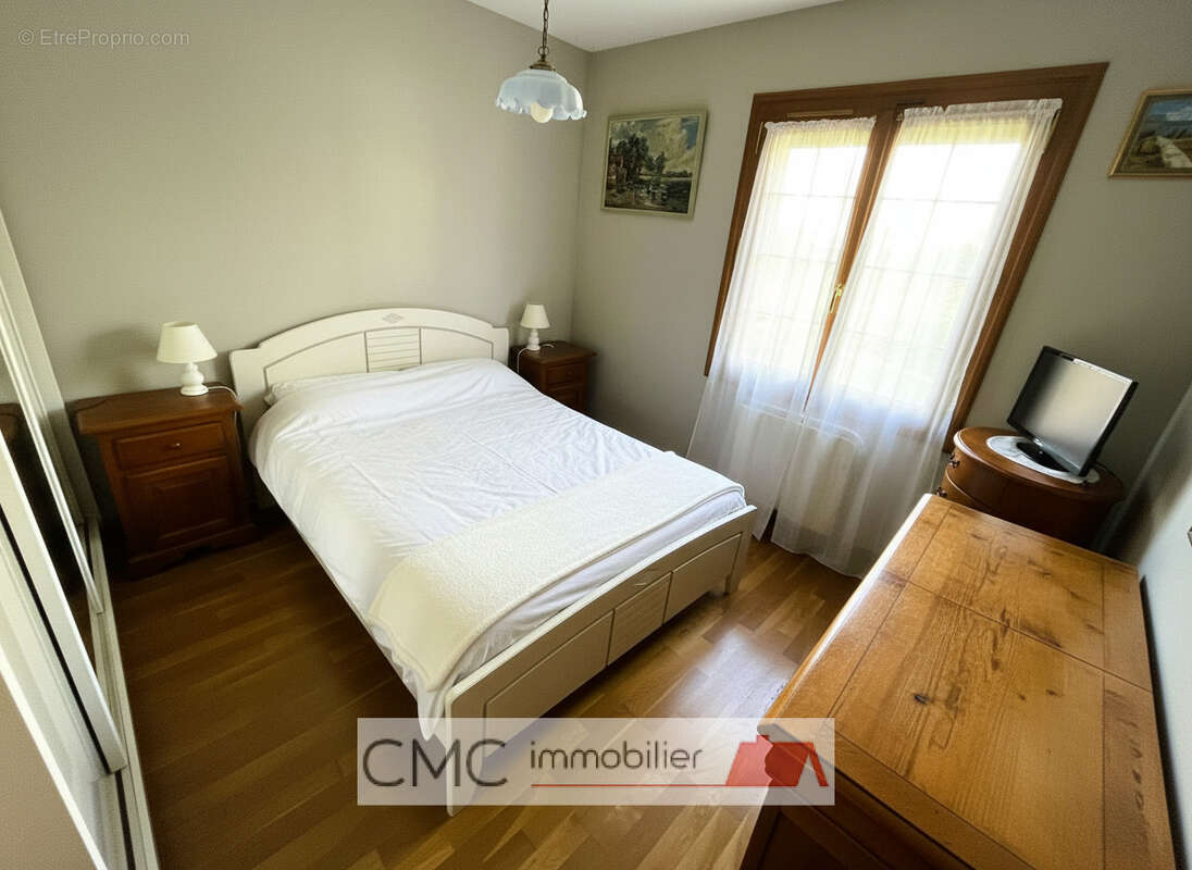 Maison à MORANCEZ