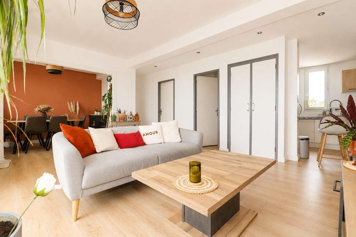 Appartement à TALANT