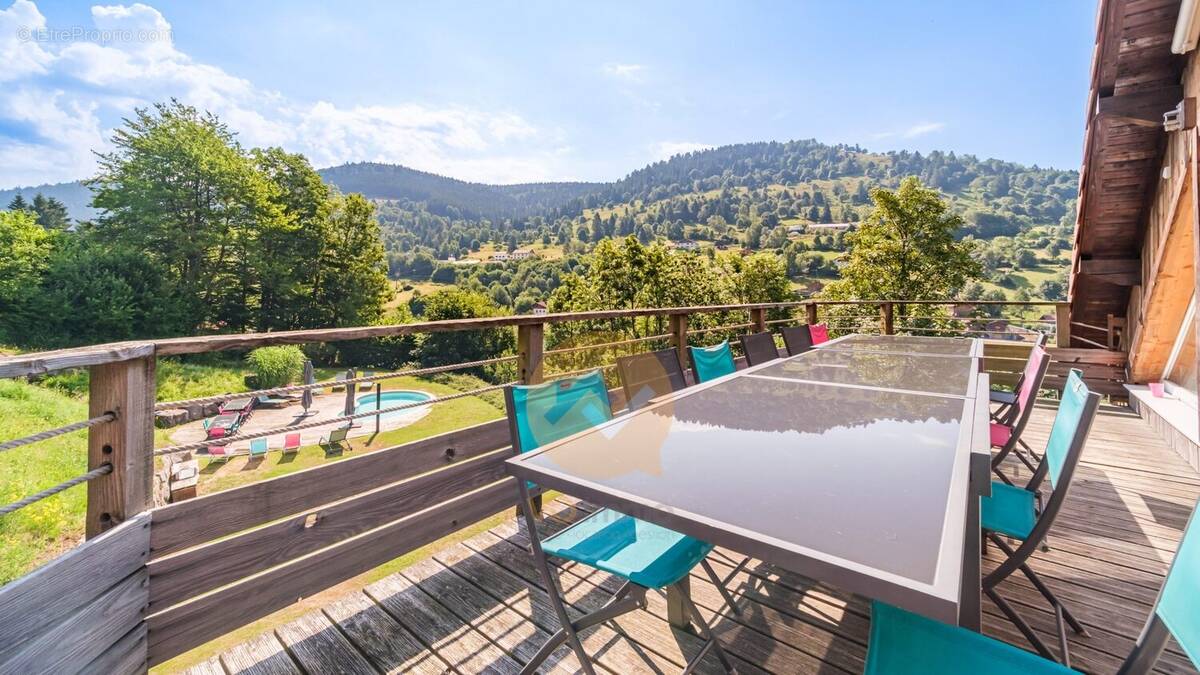 Appartement à LA BRESSE