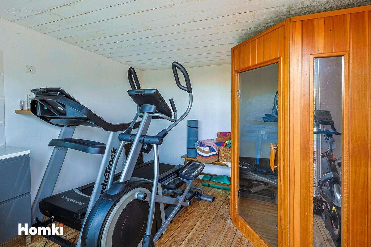 Maison à MONTAIGUT-SUR-SAVE