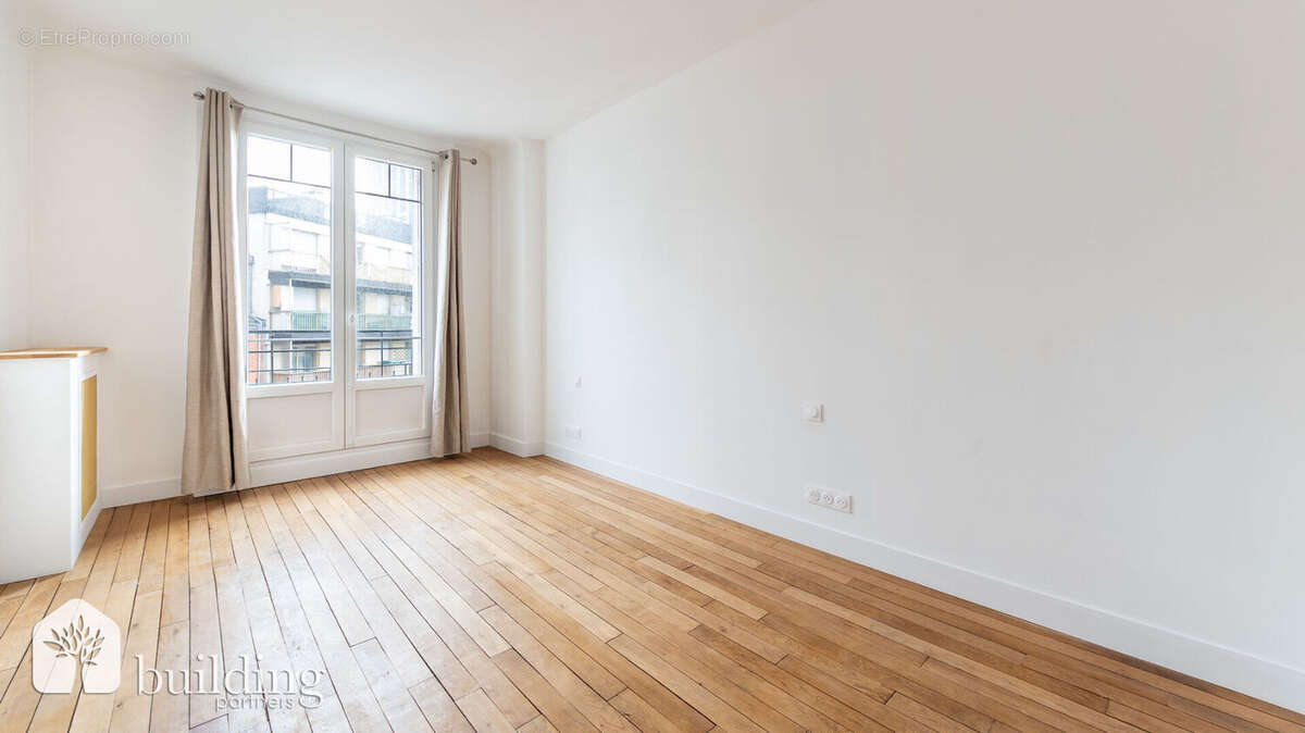 Porte Maillot Paris 17ème - Appartement 5 pièces 110,19 m² avec 2 balcons - photo 12