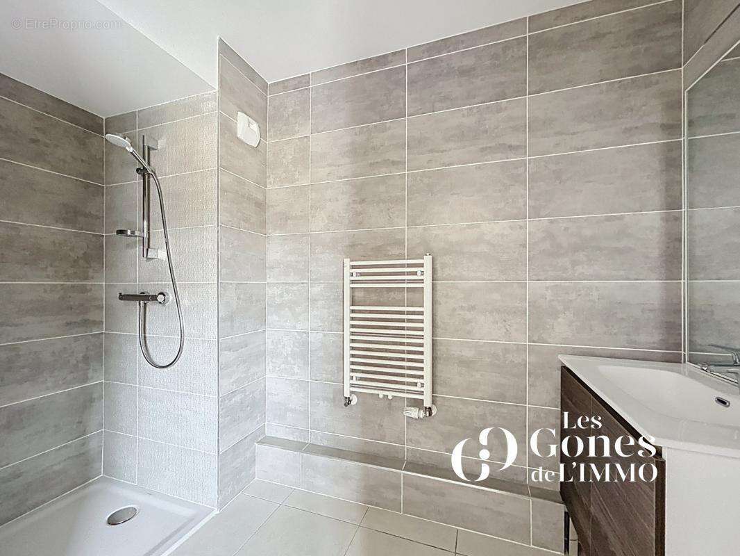 Appartement à LYON-9E