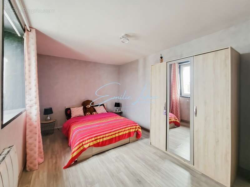 Appartement à ELLIANT