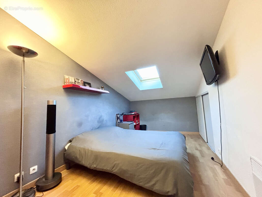 Cannet limite cannes  joli duplex t5 de 100 m2 garage 3774€/m2 - photo 5