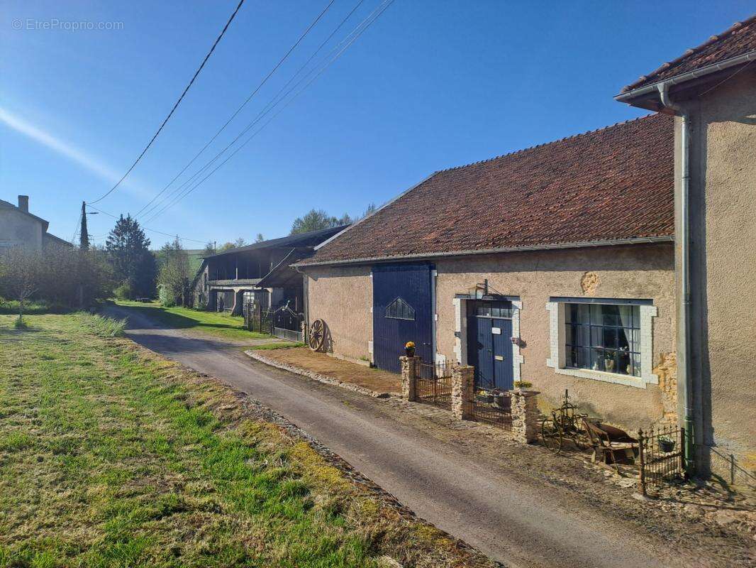 Proche Belgique et Luxembourg, Propriété de charme avec activité touristique de 384 m² habitable + dépendances, terrain de 4951  - photo 19
