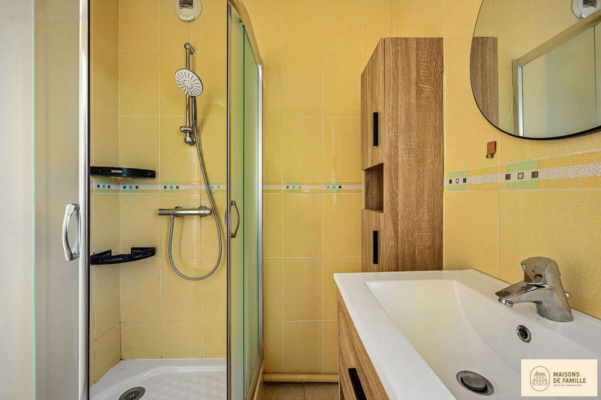 Appartement à LES ESSARTS-LE-ROI