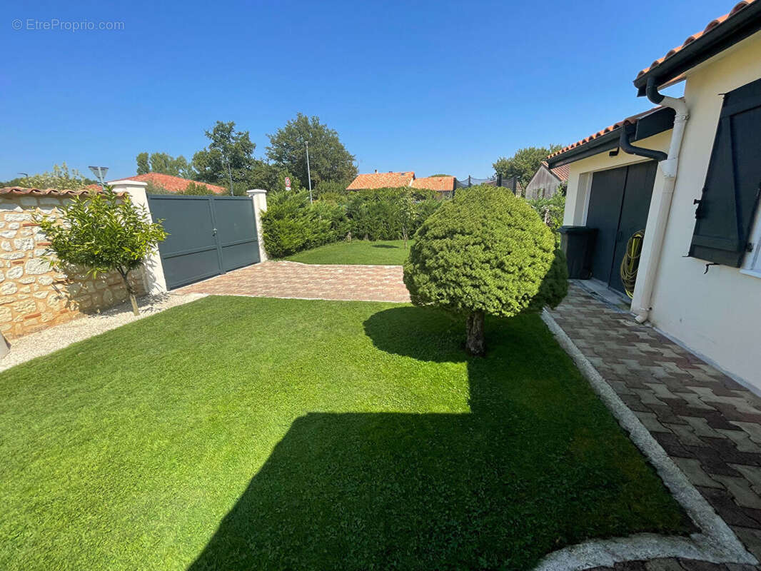 Maison à SAINT-SYLVESTRE-SUR-LOT