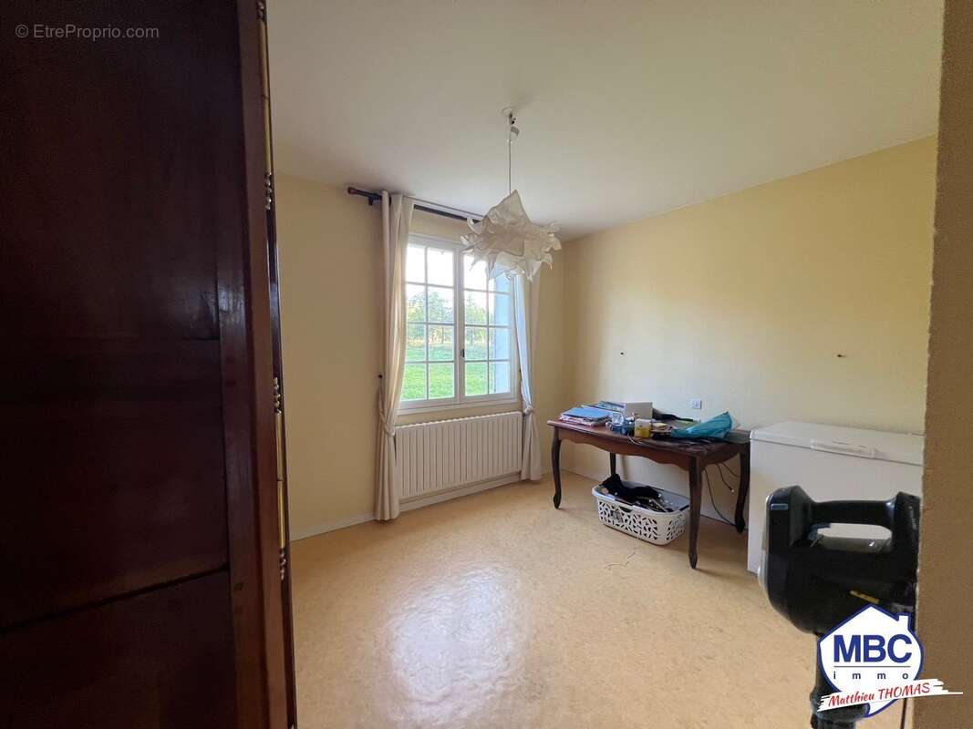 Maison à LA ROUXIERE