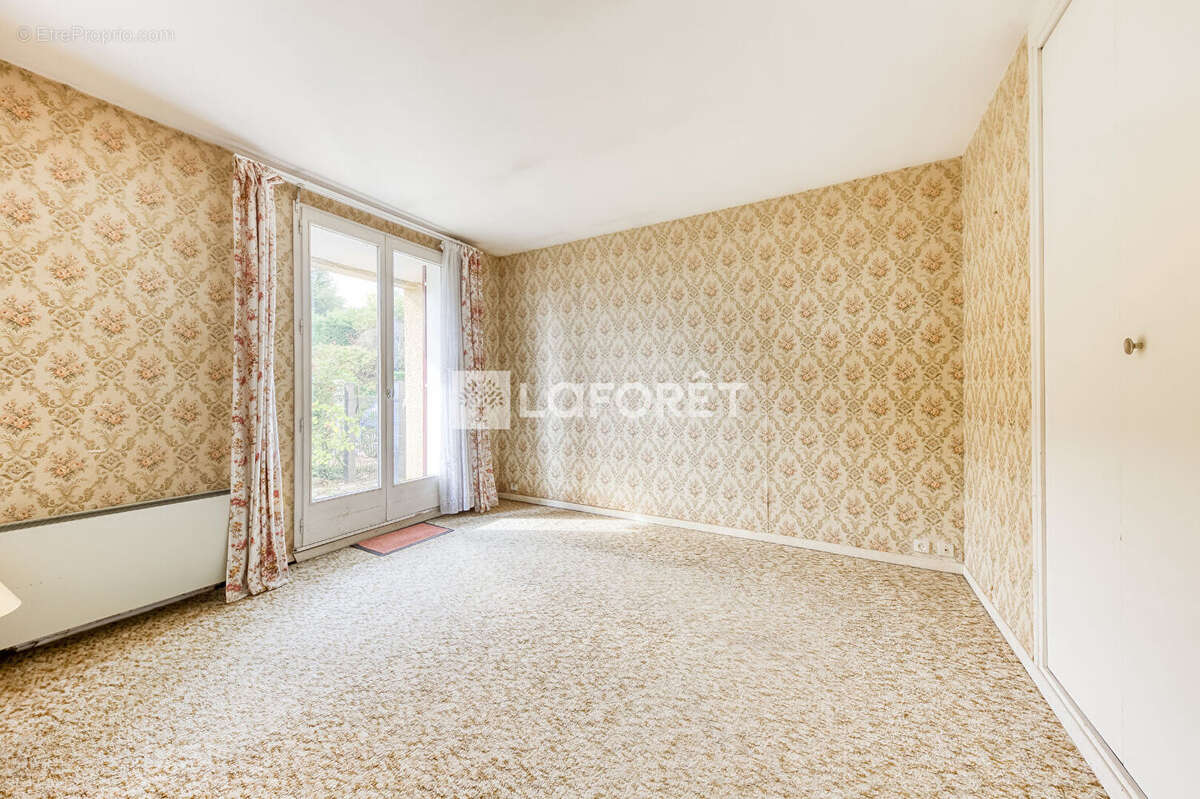 Maison à LA QUEUE-EN-BRIE