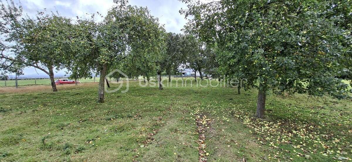 Maison à LANDELLES-ET-COUPIGNY