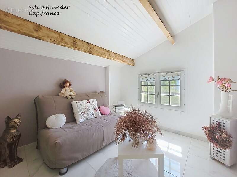 Villa à vendre 4 pièces SALIN DE GIRAUD (13)sans mitoyenneté - photo 11