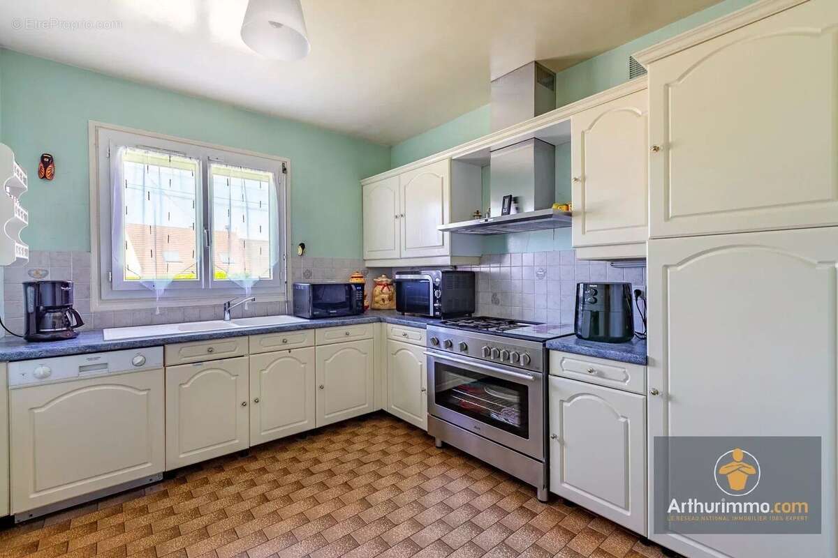 Maison à TRACY-LE-VAL