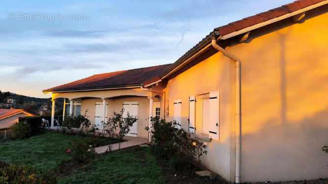 Maison à LES SALLES