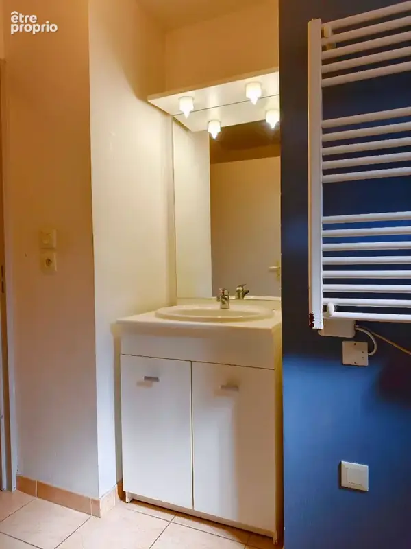 Appartement  meublé sur résidence avec piscine au coeur du village - photo 9