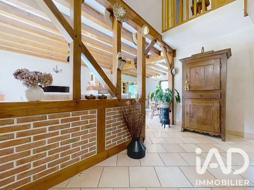 Maison 154 m² à Saint-Brisson-Sur-Loire  - photo 9