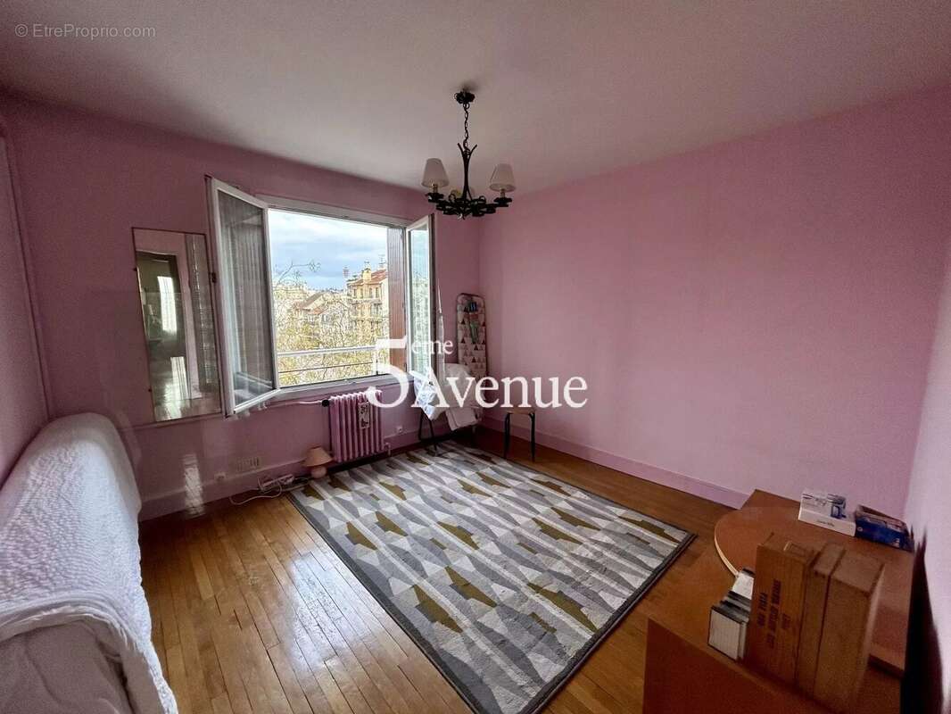 Appartement à SAINT-MAUR-DES-FOSSES