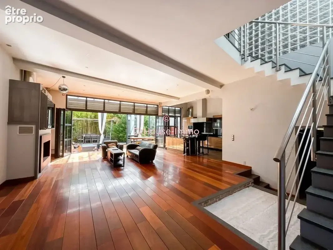 Maison 6 pièces 223 m² à vendre à Les Lilas (93260) - photo 2