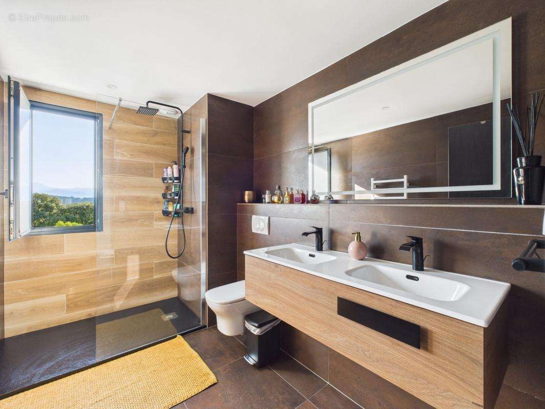 Appartement à AJACCIO