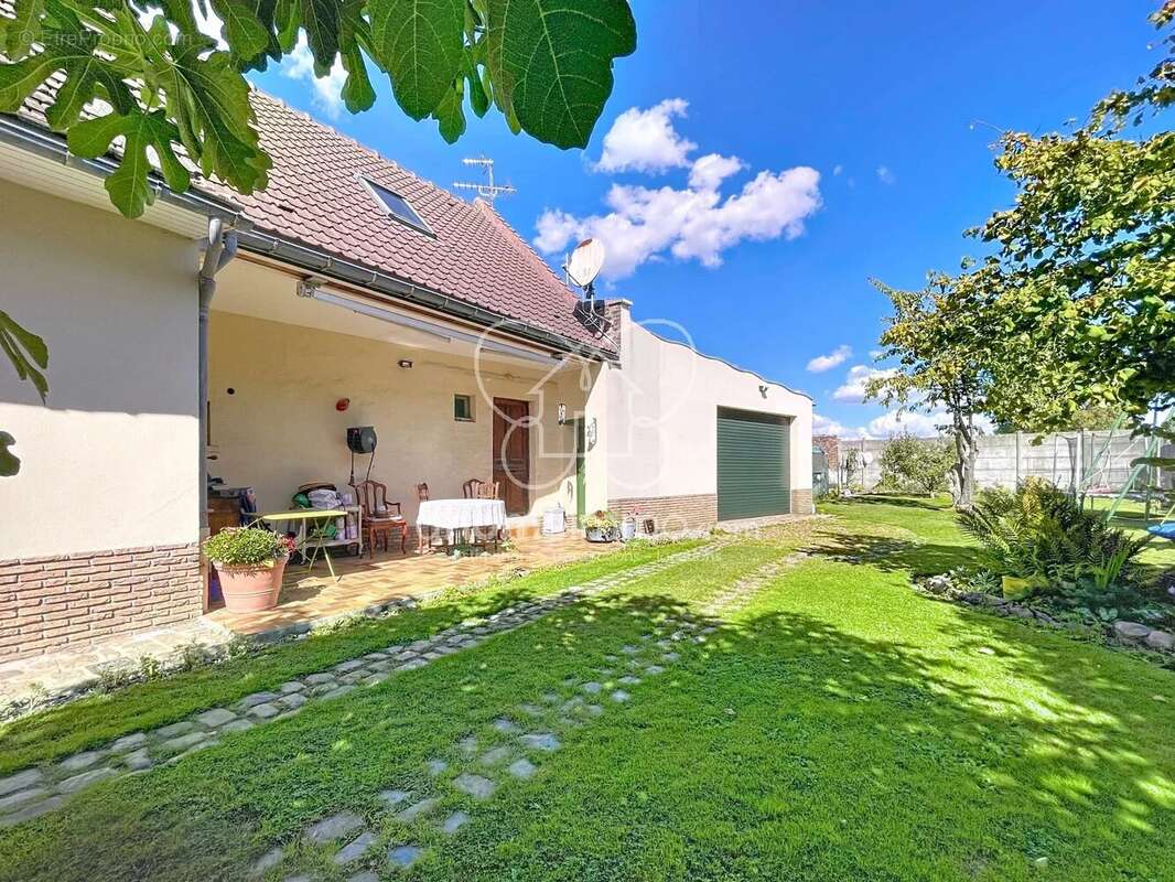 Maison à RAIMBEAUCOURT