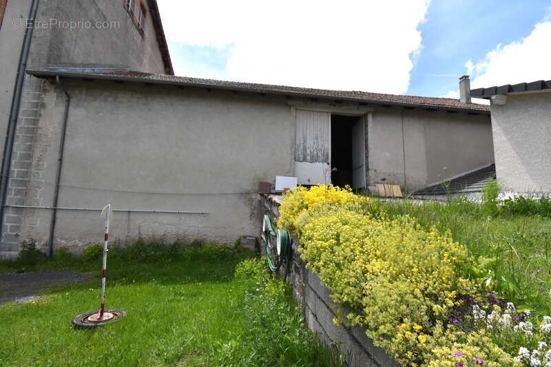 Maison à SAINT-AGREVE