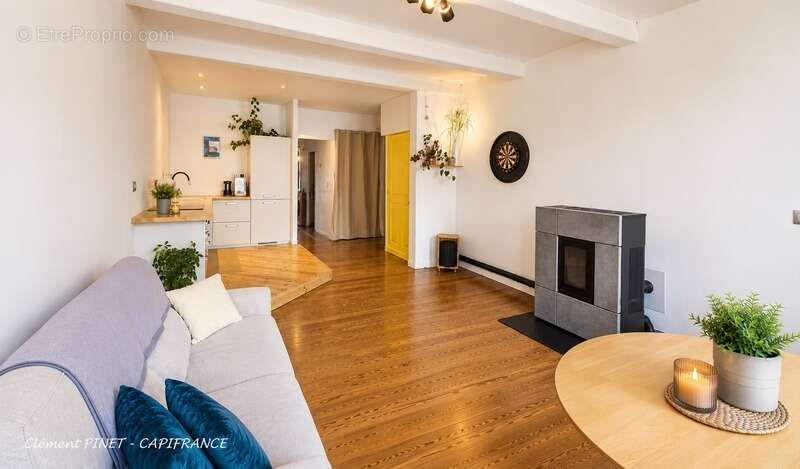 Appartement à CHORGES