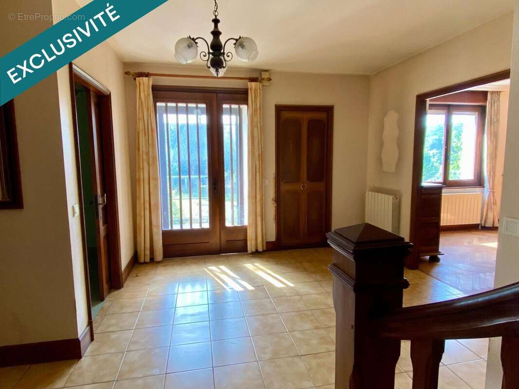 Maison 184 m² à Saint-Amans-Soult  - photo 2