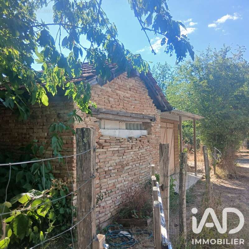 Maison 86 m² à Lisle-Sur-Tarn  - photo 2