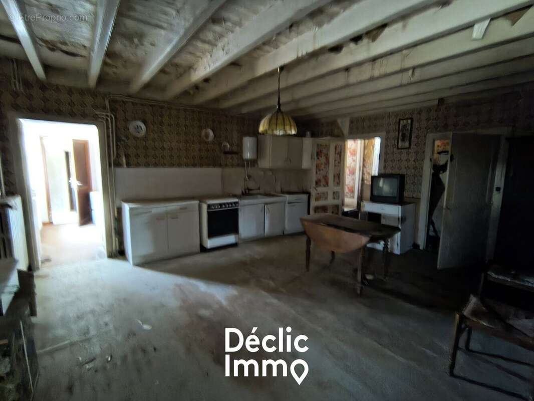 Deux maisonnettes à rénover entièrement - photo 4