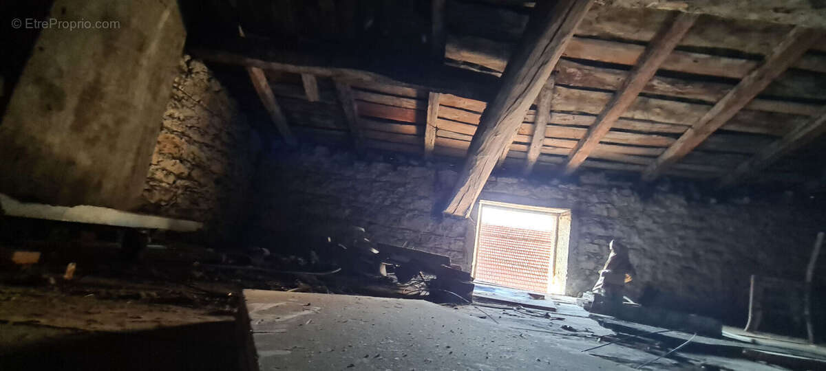 Maison 120m² à neuville-sur-ain - photo 15