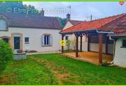Maison à NEUVY-SUR-BARANGEON