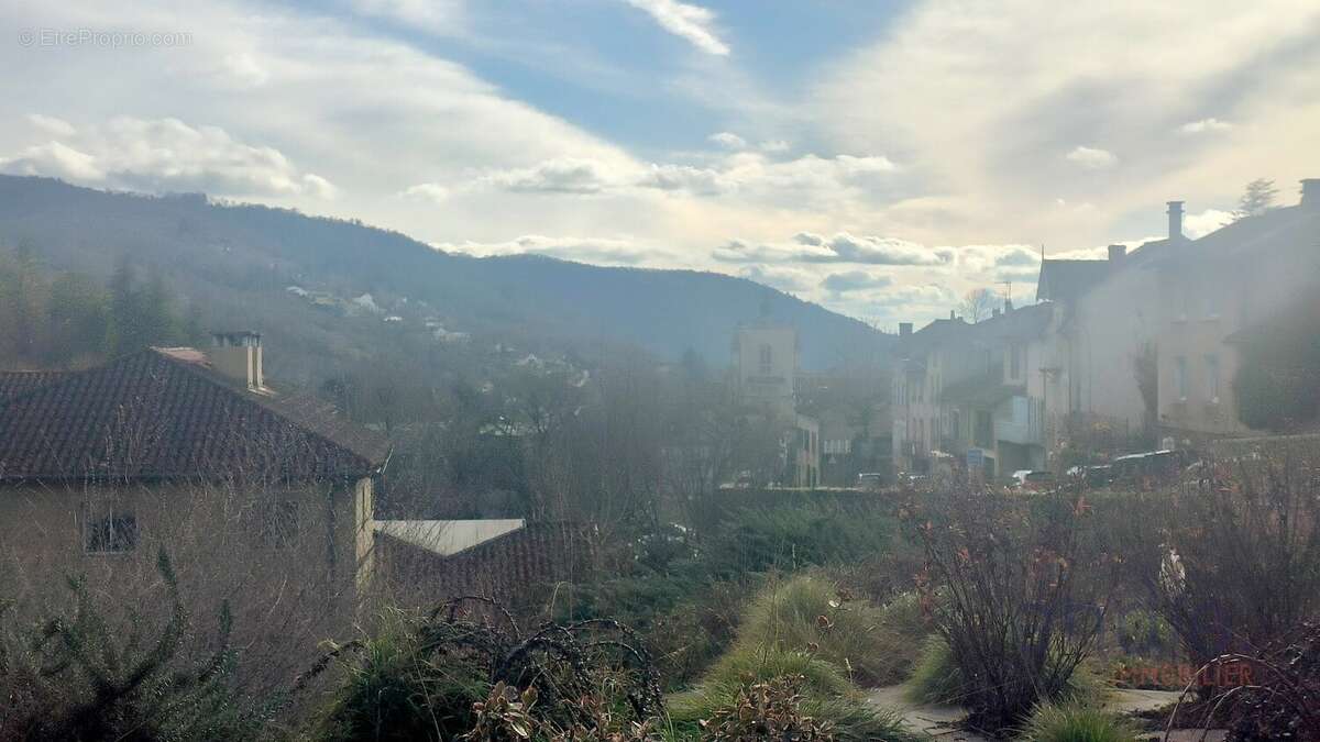 Appartement à VILLEFRANCHE-DE-ROUERGUE