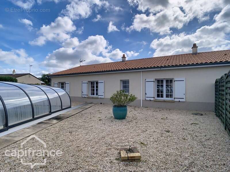 Maison à vendre 7 pièces MAUZE THOUARSAIS (79) - photo 7