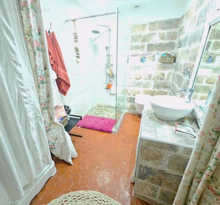 Maison à VILLECROZE