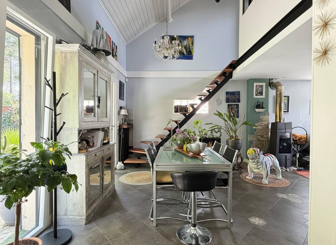 Maison à MONTLIGNON