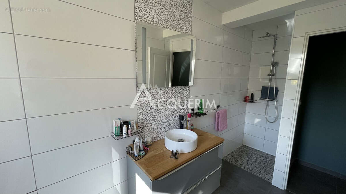 Maison à CAMPHIN-EN-CAREMBAULT