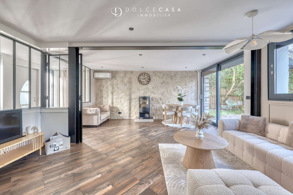 Maison à LE PERREUX-SUR-MARNE