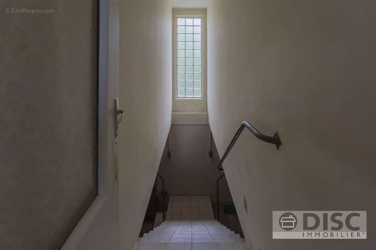 Spacieuse et lumineuse maison de village avec jardin. - photo 14