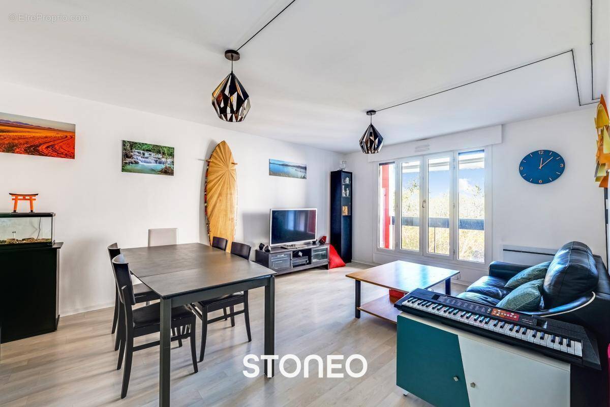 Appartement à ISSY-LES-MOULINEAUX