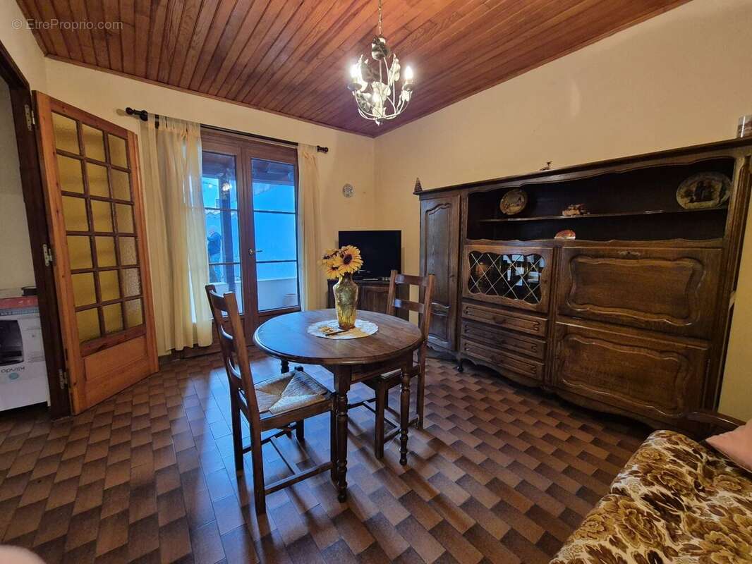 Maison à COURTHEZON