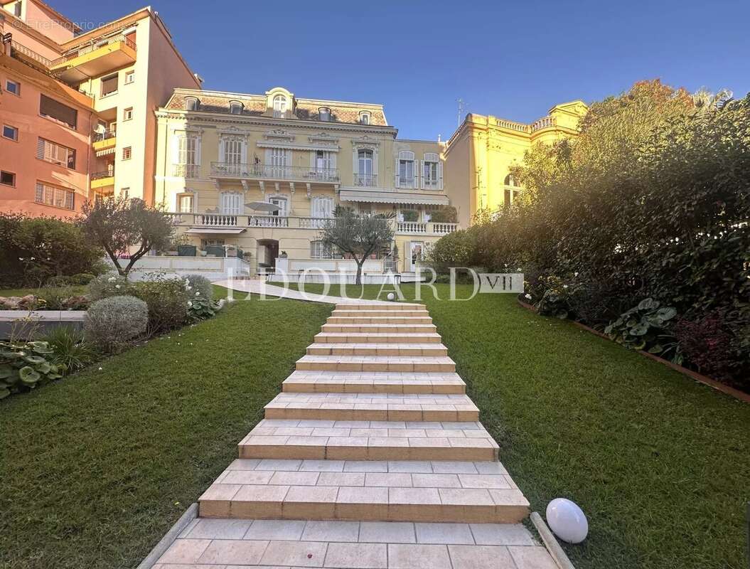Appartement à MENTON