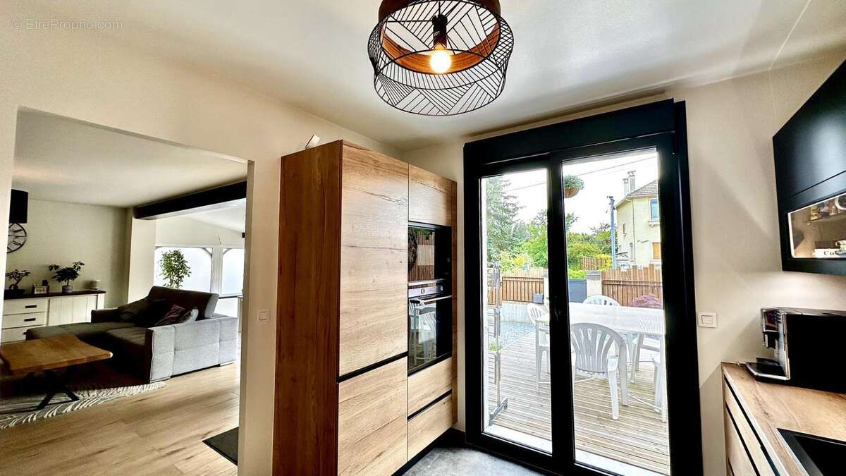 Maison à MONTIGNY-SUR-LOING