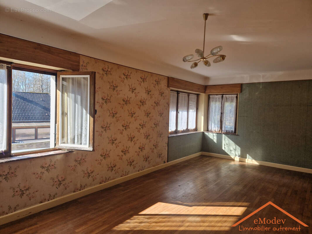 Maison à GIRECOURT-SUR-DURBION