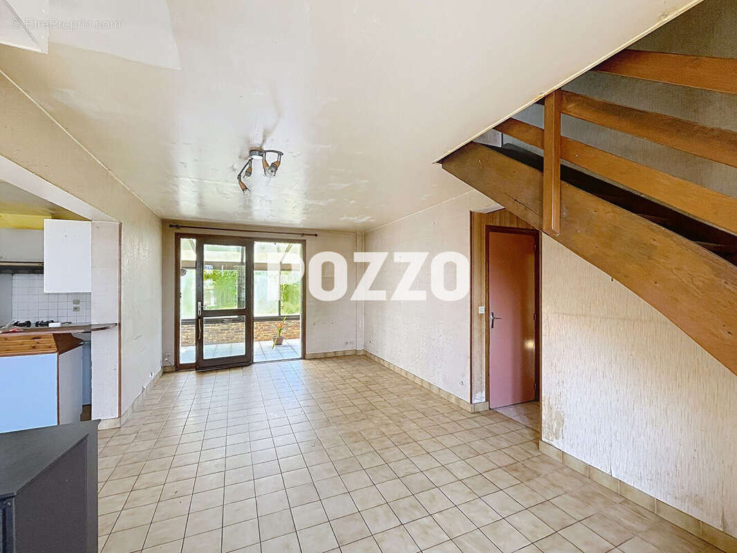 Maison à SAINT-GEORGES-D&#039;ELLE