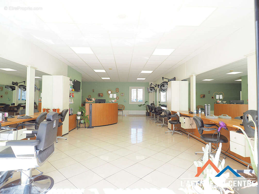 Commerce à CARRIERES-SOUS-POISSY